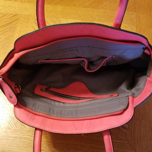 Purse - Picture 4 of 4